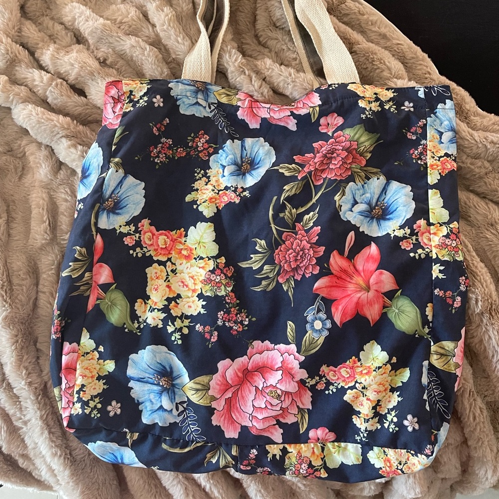 AGUA BENDITA REVERSIBLE TOTE BAG